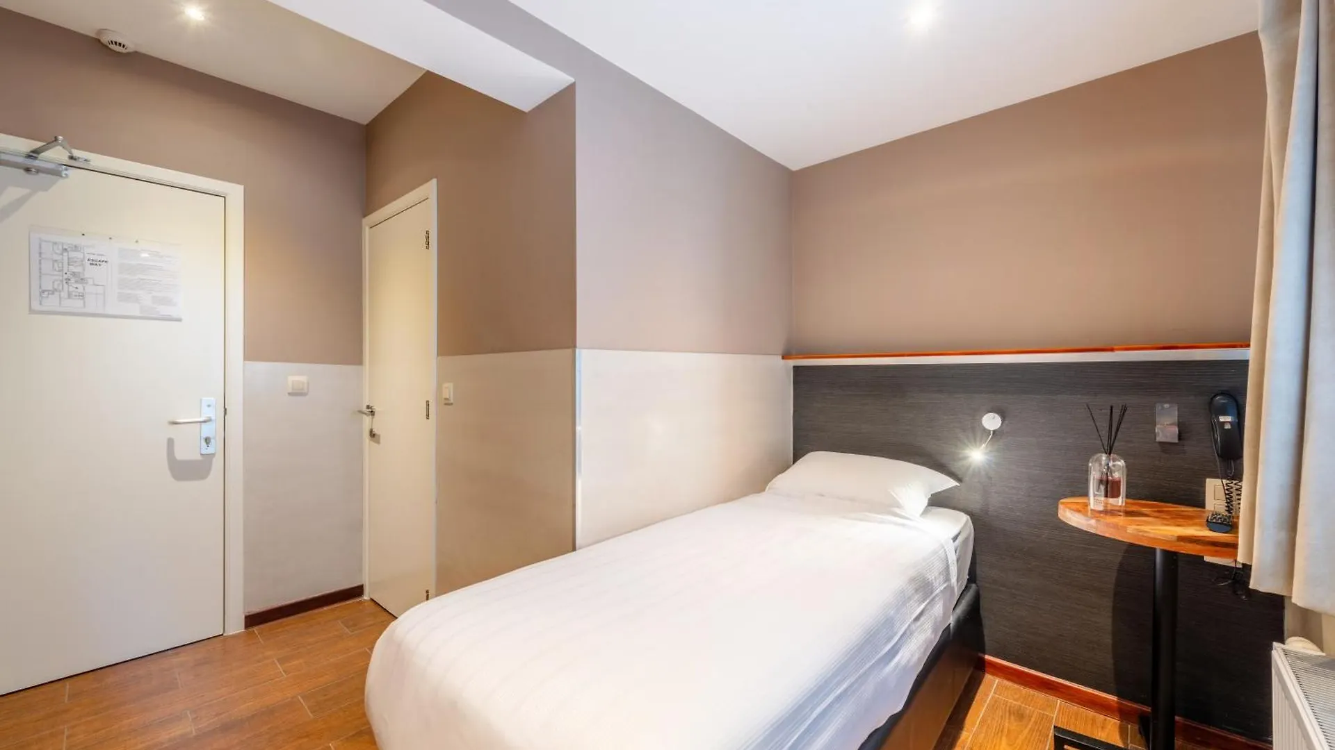 Hotel Barry Brusel 2*,  Belgie