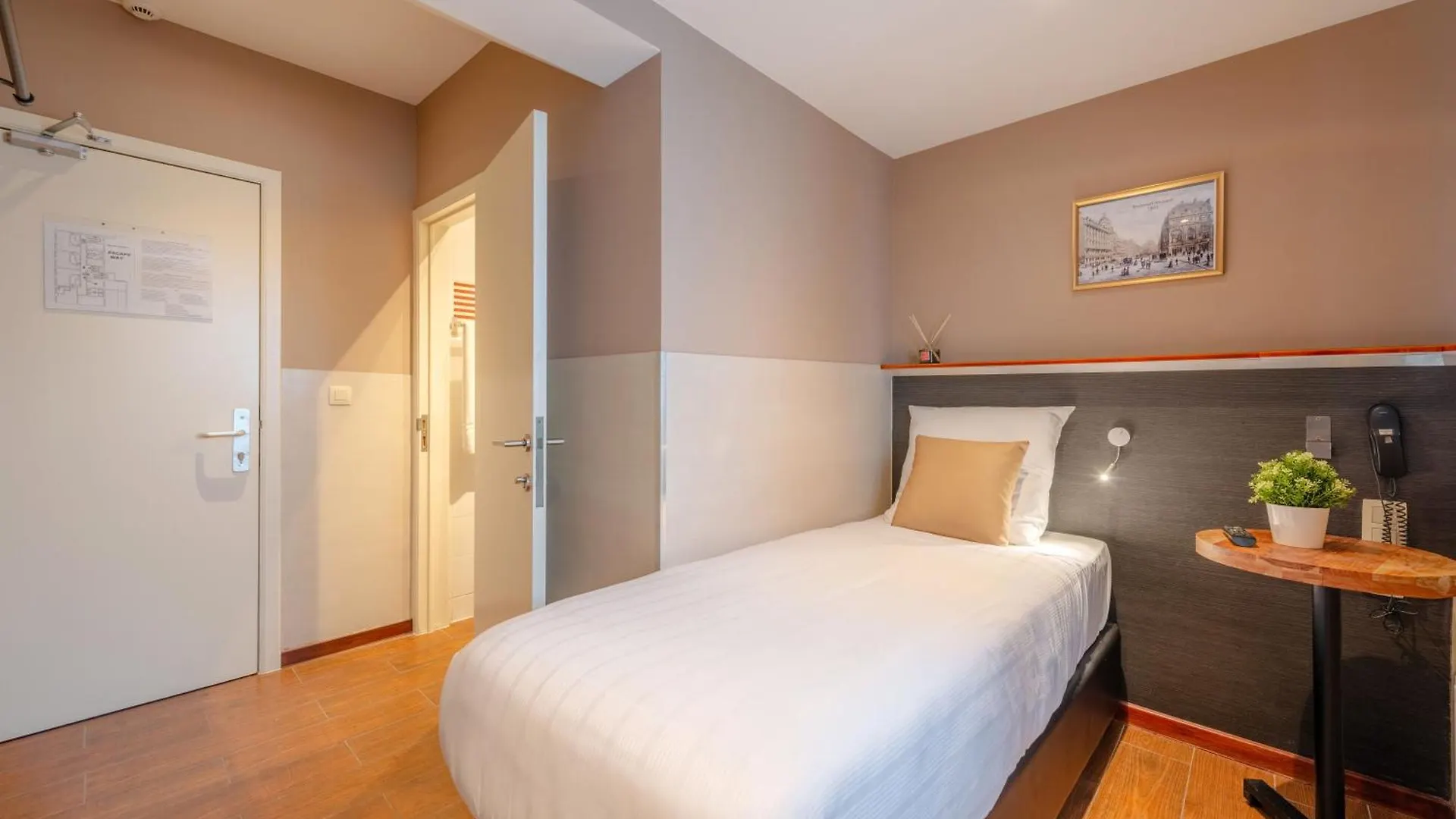 Hotel Barry Brusel 2*,  Belgie