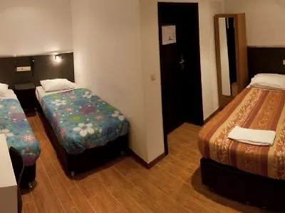 Hotel Barry Brussels 2*,