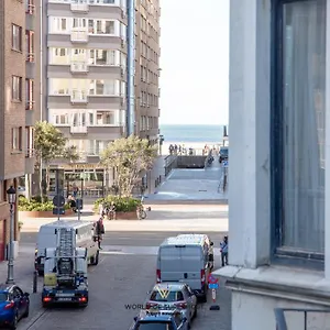 Spacious Closeby The Sea Up To 6 People! Oostende