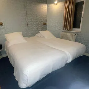Latroupe Le Berger Hotell