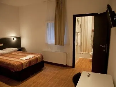 Hotel Barry Brüssel 2*,